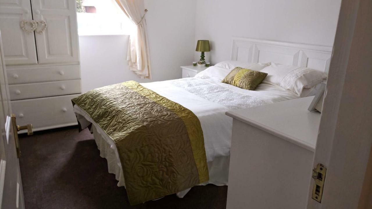 Riverview Luxury Short Stay Apartment Енніскорті Екстер'єр фото
